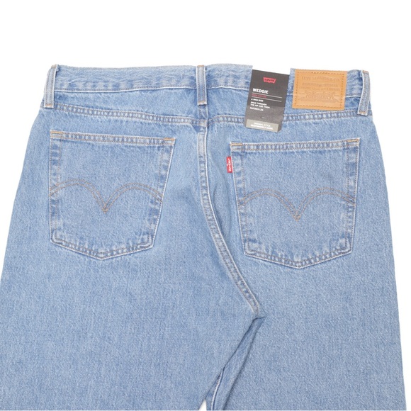 Levi's Women's Wedgie Jeans NWT Size 32 High Rise Tapered Leg Blue - Picture 4 of 10